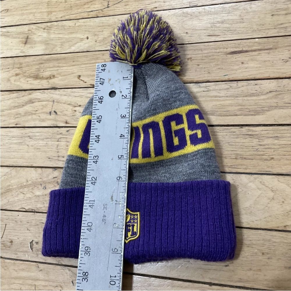 NFL Vikings New Era Beanie Adult Winter Snow Hat Purple Gray Yellow Knit Cap - Picture 8 of 10